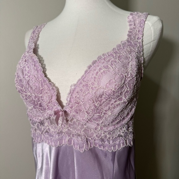 Vintage Victoria secret lavender slip dress with padding L - Picture 5 of 10